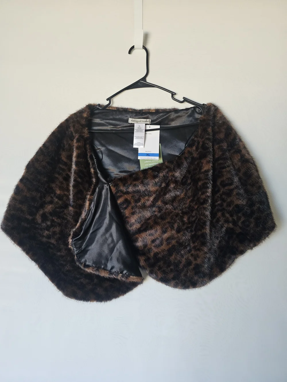 NWT Danny & Nicole Leopard Faux Fur Wrap Capelet XL - Read Details